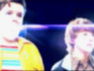 Super 8 - Exclusive Behind The Scenes Feature