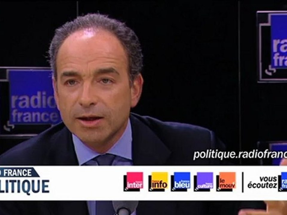 Jean-François Copé : "M. Rocard accueilli en grande pompe à Téhéran, c'est curieux"