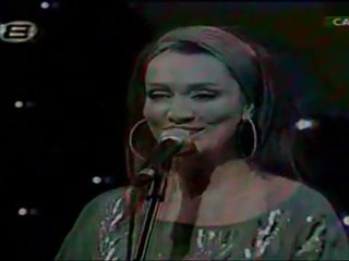 Umut Akyürek £££ KARŞIYAKA'DA İZMİR'İN GÜLÜ