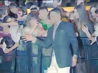 Los "hombres de negro" toman la pista azul