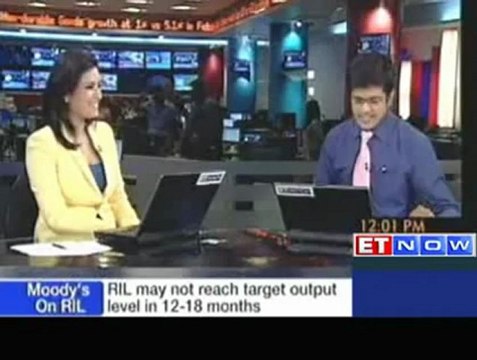 Nifty hovers around 4900 post inflation numbers