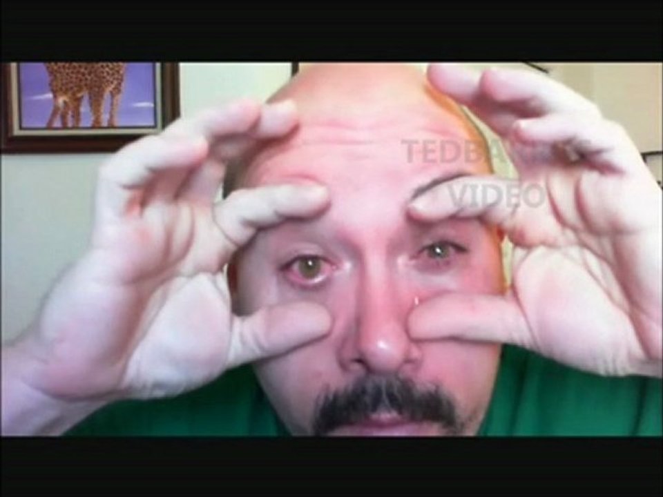 RUBBING THE WORLDS HOTTEST PEPPER IN YOUR EYES IS BAD NEWS video