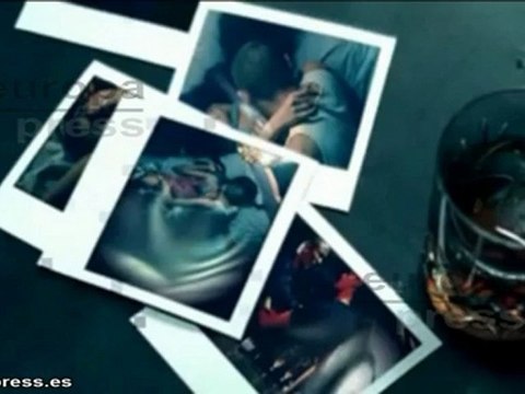 Subastado un cuadro pintado con la sangre de Amy