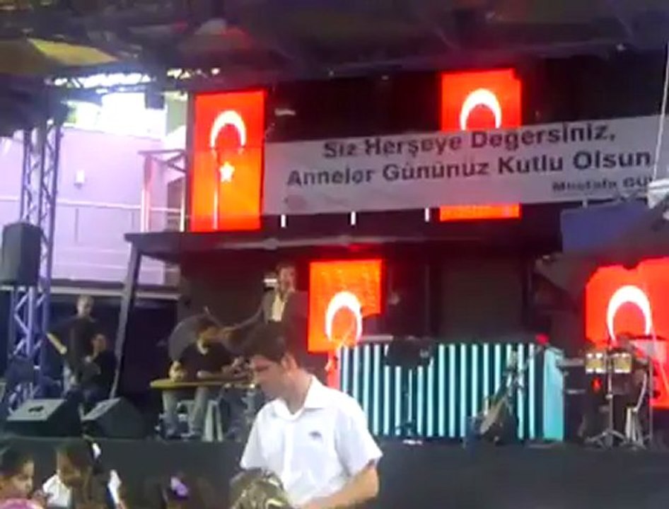 Orhan Ölmez Antalya Kemer Anneler Günü Konseri