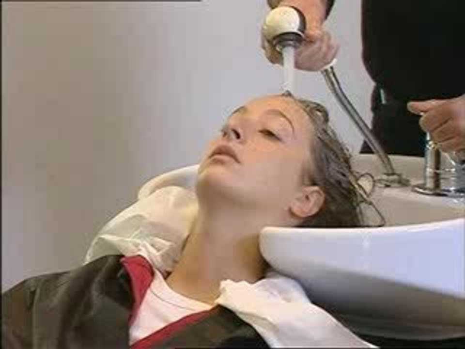 ELLE A DES POUX !!!!