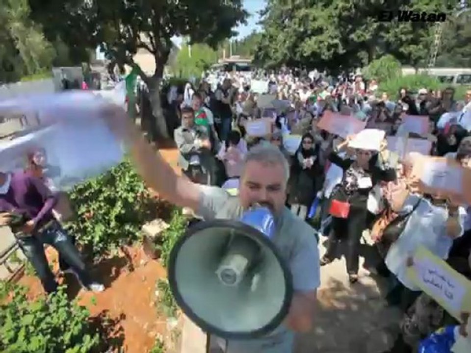 Sit-in des professionnels de la santé publique devant le Ministère de la santé