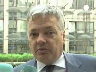 EU foreign chiefs agree fresh sanctions on Syria