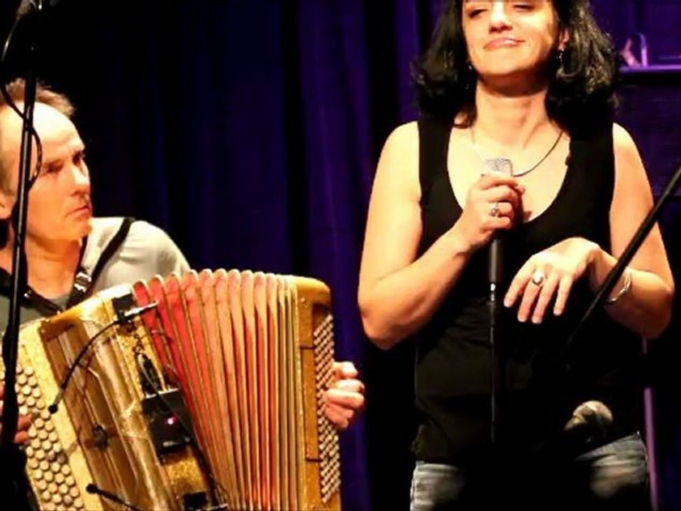 Sans un mot par Gégé Guyom et Filou