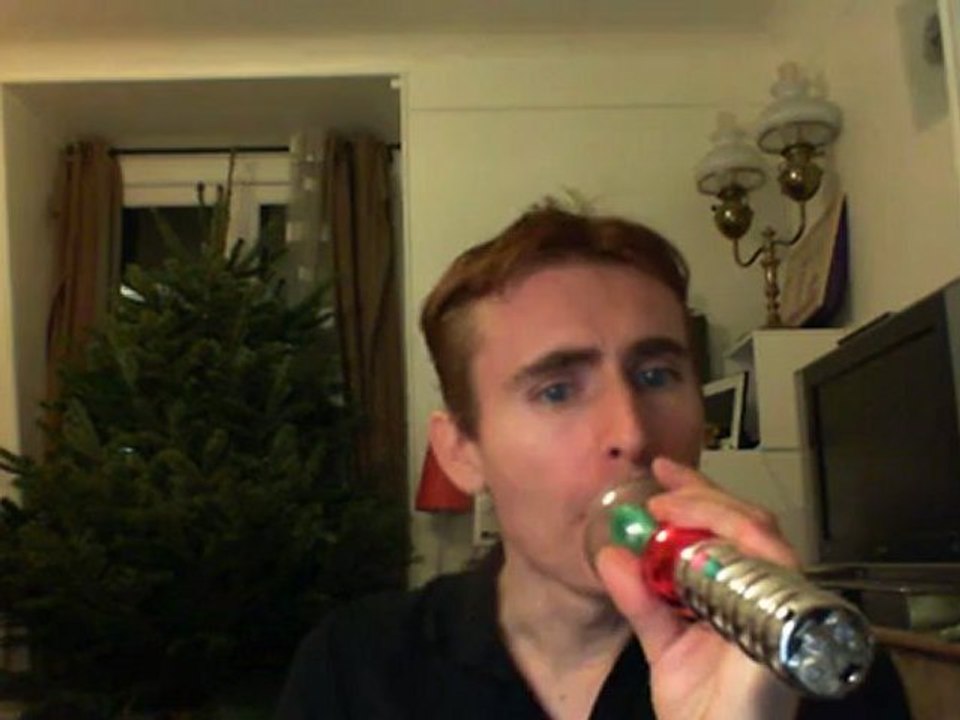 Wiwi égratigne "ton héritage" de Benjamin Biolay