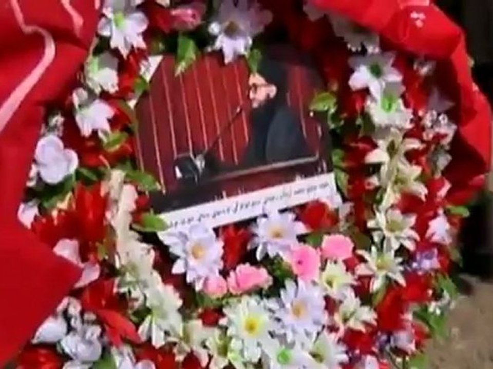 Hundreds mourn slain Afghan peace negotiator