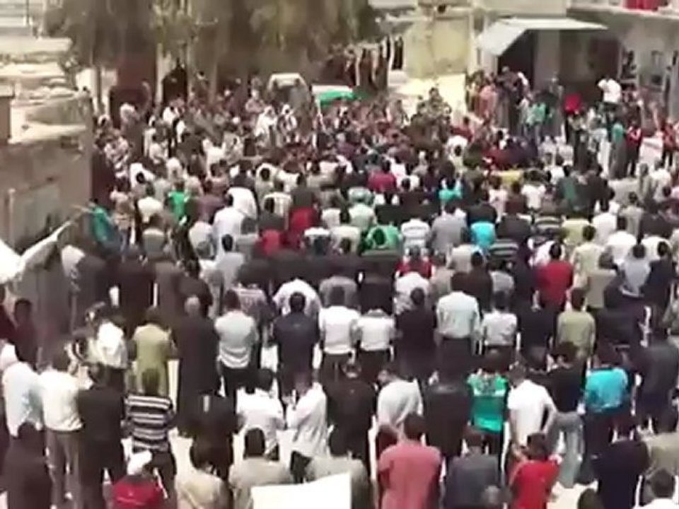 Syria فري برس ادلب الرامي  مظاهرة نصرة للمدن المحاصرة 14 5 2012 Idlib