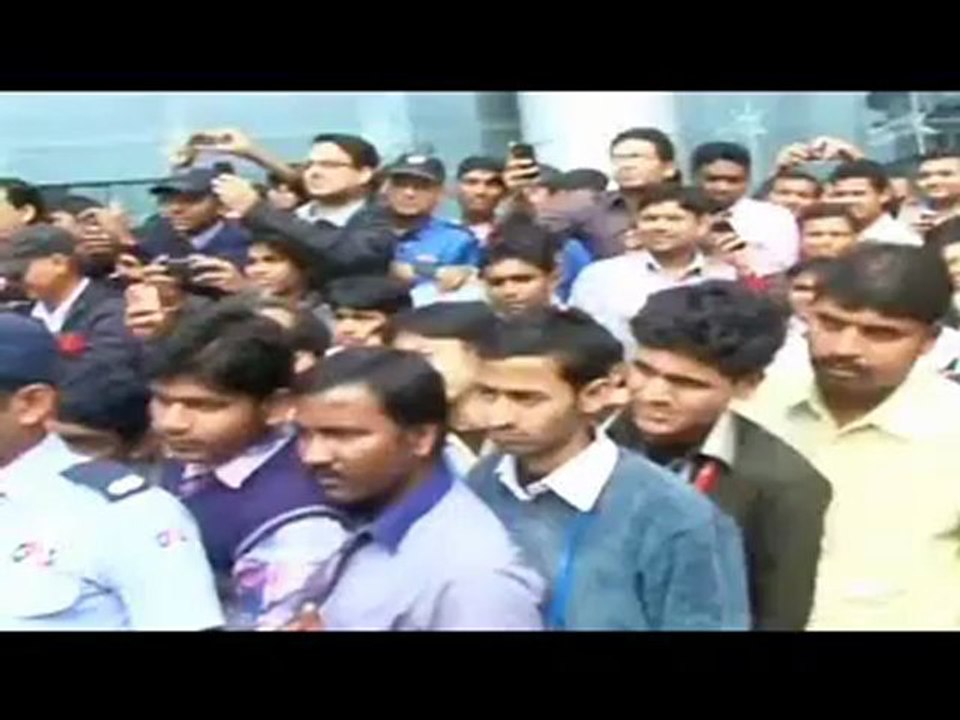 Chinta ta ta  chita chita song relation with Dhin tak na Song