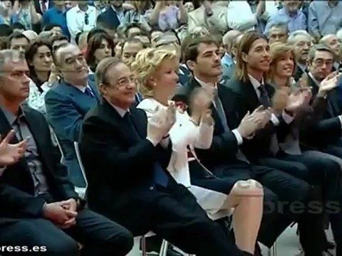 Mourinho se queda en el Real Madrid hasta 2016