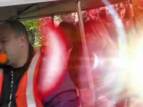 Britney Spears feiert ihren neuen Job bei X-Factor und Nicole Scherzinger zeigt Simon Cowell, was ihm entgeht