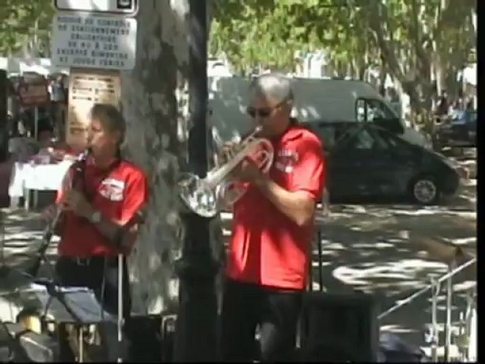 alligator's jazz band - tour de france à vélo en 1 heure AURIOL 2012 - Lions club pays de la Sainte Baume