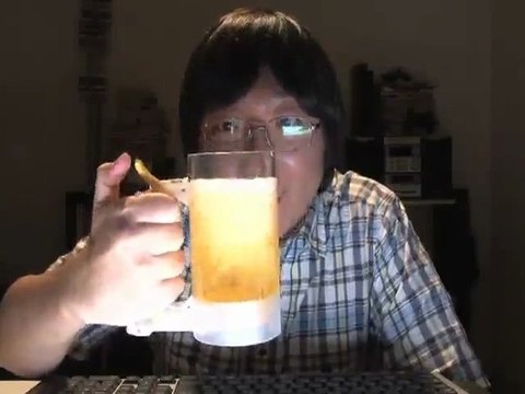 Le verre de bière mousseur : Beer Jug Jokki Hour