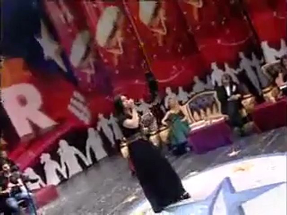 nuray akasoy vur davula