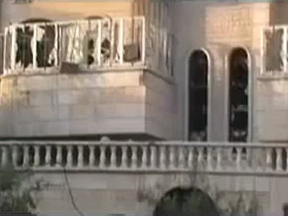 Syria فري برس حمـاة المحتلة حي الأربعين آثار القصف العشوائي  2012 5 15 ج1 Hama