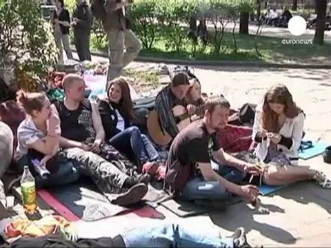 Blitz della polizia a Mosca, sgomberato presidio anti-Putin