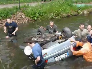10 Rajd Mazowiecki 2012 - wypadek i dachowanie w wodzie