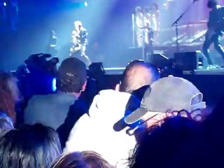 SDC13451 Johnny Aréna Montpellier 2012 - Johnny ----Exc Partenaire