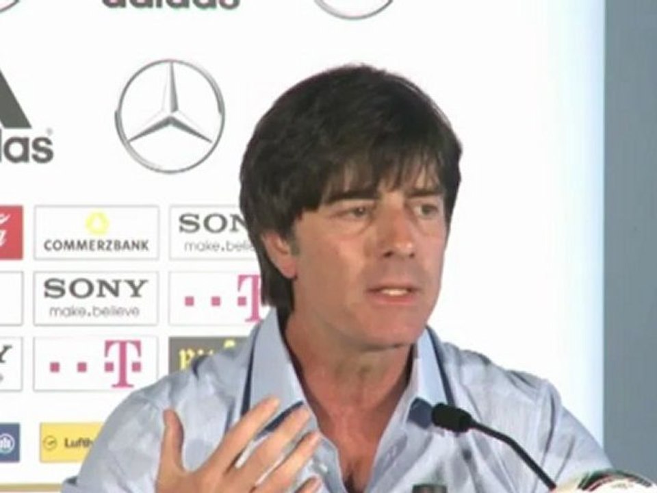 Joachim Löw verurteilt Düsseldorf-Chaos