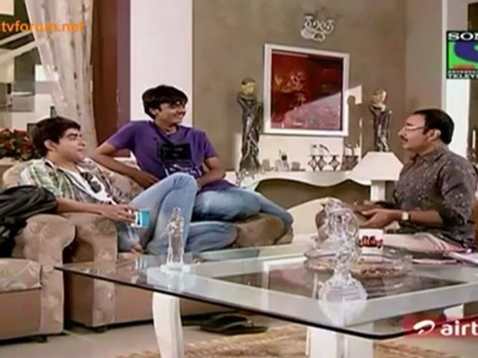 Parvarish Kuch Khatti Kuch Meethi - 16th May Video Pt1