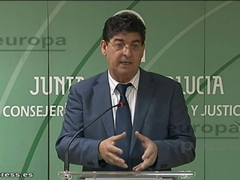 Valderas: "Rajoy no puede rechazar plan de ajuste"