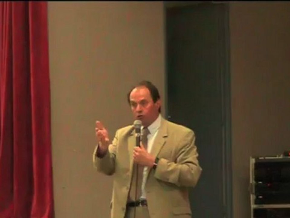 législatives 2012 : réunion publique de Guénhaël Huet, candidat sortant UMP, à Isigny-le-Buat  - le programme - 1/2