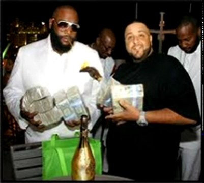 100 Million Dollars REMIX Feat DJ-Khaled,Young Jeezy,Rick Ross & Lil Wayne By Vigaroyo