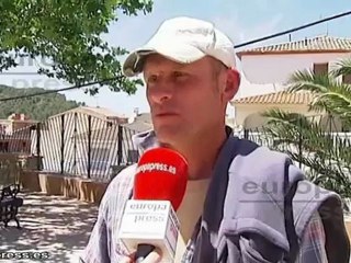 Setenta dotaciones trabajan en el incendio de Rasquera