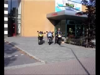 Regis fait de la moto-1