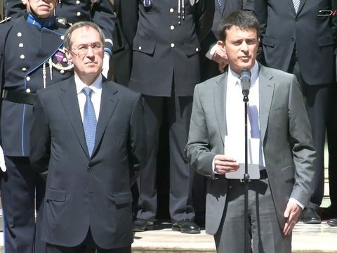 Passation de pouvoir entre Claude Guéant et Manuel Valls