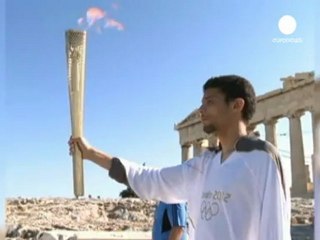 Londra 2012: la fiaccola olimpica vola in Gran Bretagna