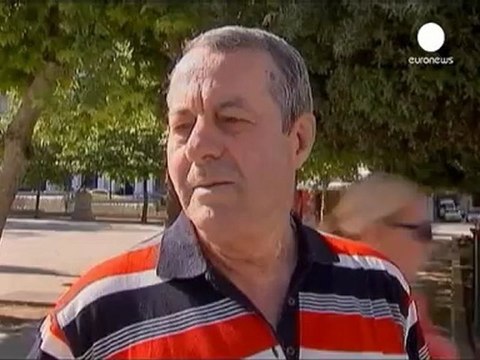 Gloom grows in Greece as crisis deepens