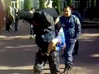 1 mec Vs. 2 flics (3 angle)