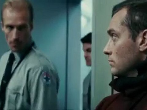 Repo Men - Clip Airport Cops