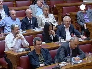 Yunanistan'ın geçici hükümeti yemin etti