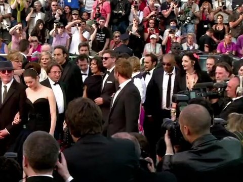 Cannes: montée des marches pour De rouille et d'os d'Audiard