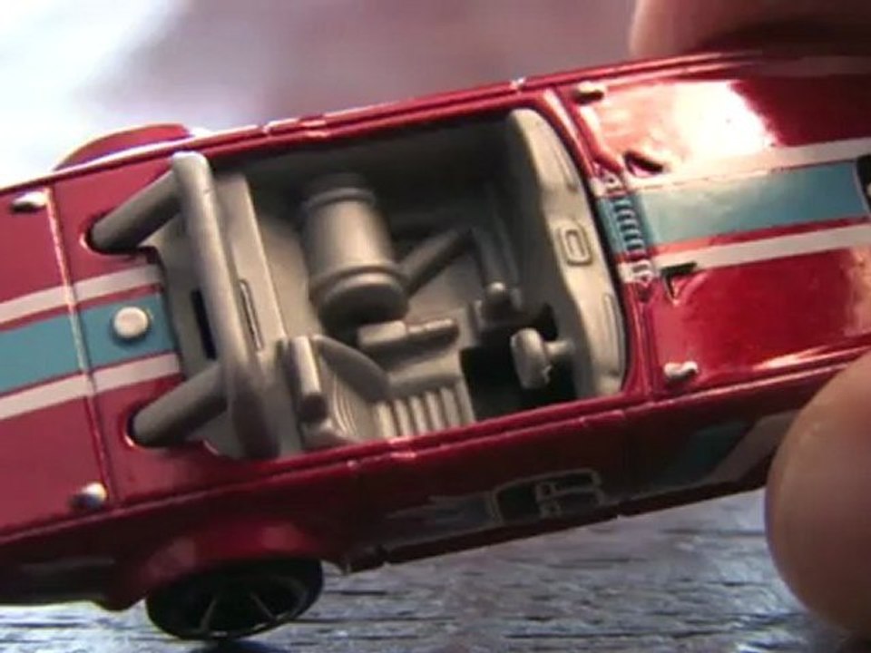 TRIUMPH TR6 Hot Wheels review by CGR Garage