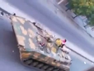 Syria فري برس حمص باب سباع دخول عصابات الاسد الى الحي  17 5 2012 Homs