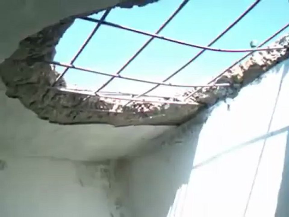 Syria فري برس حمص الحولة احد المنازل التي طالها القصف العشوائي  18 5 2012 ج1 Homs