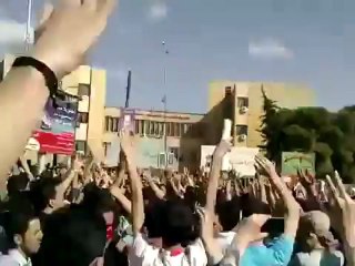 Syria فري برس حلب الجامعة  مظاهرات ساحة الجامعة 17 5 2012 جـ2 Aleppo