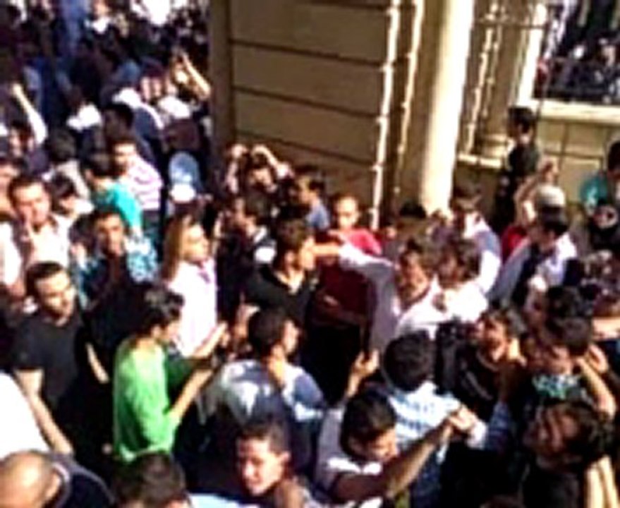 Syria فري برس حلب  الجامعة  استقبال المراقبين الدوليين 17 5 2012 Aleppo