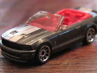 CGR Garage - SHELBY GT500 CONVERTIBLE Matchbox Car review