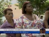 Familiares de los reclusos de La Planta esperan por información sobre los traslados