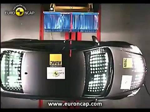 Opel Insignia - Crash test in Euro NCAP
