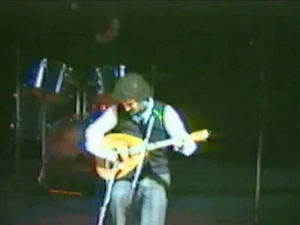 Ait MENGUELLET - Ttejra ilili (Vidéo Live 1983)