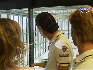 HRT'den görkemli açılış