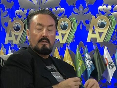 Adnan Oktar Nihat Hatipoğlu'nun Hz. Mehdi ile ilgili yanılgılarına cevap veriyor.